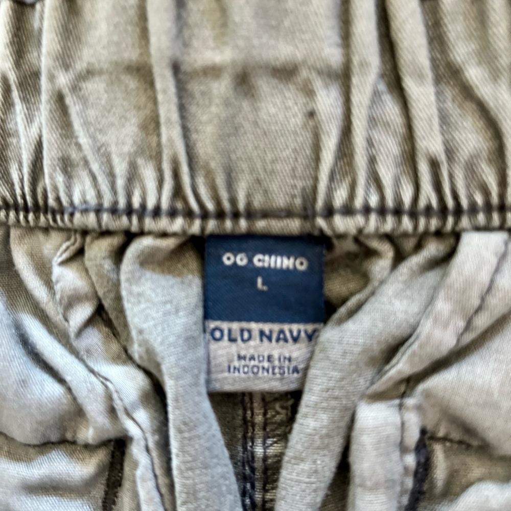 Old Navy shorts! - Picture 2 of 2